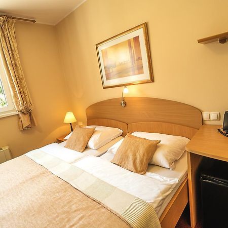Guest House Pri Gondoli Maribor Exterior photo