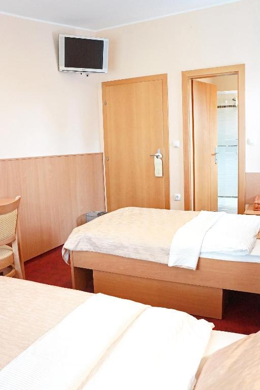 Guest House Pri Gondoli Maribor Exterior photo